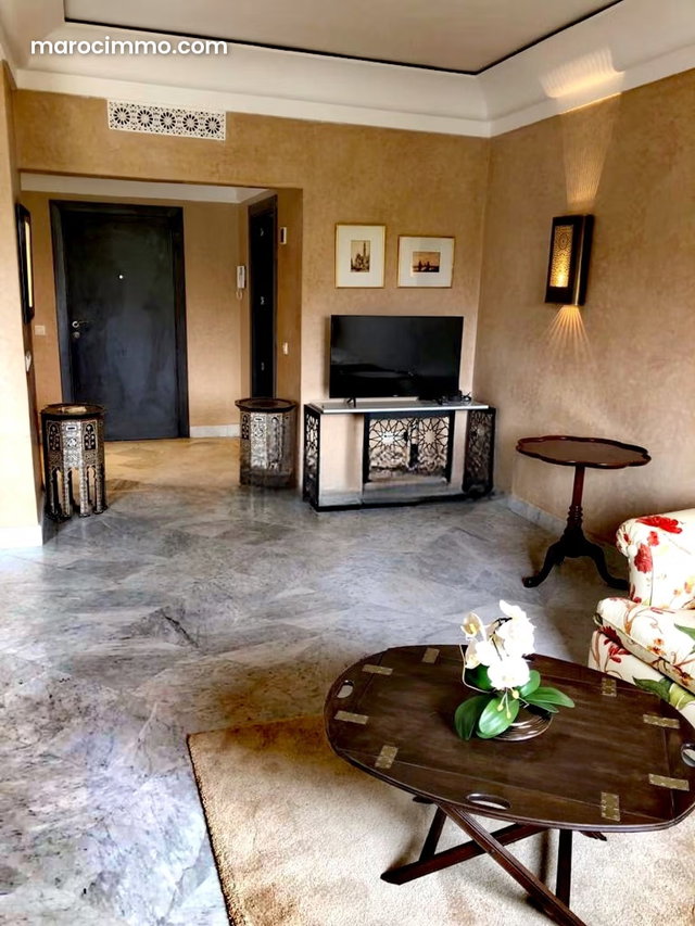 Appartement vers M avenu — 2