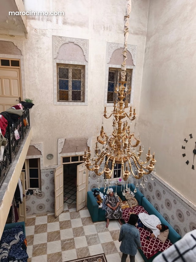 Beau riad 5 chbs de 130 m2 au sol bab Doukkala — 3