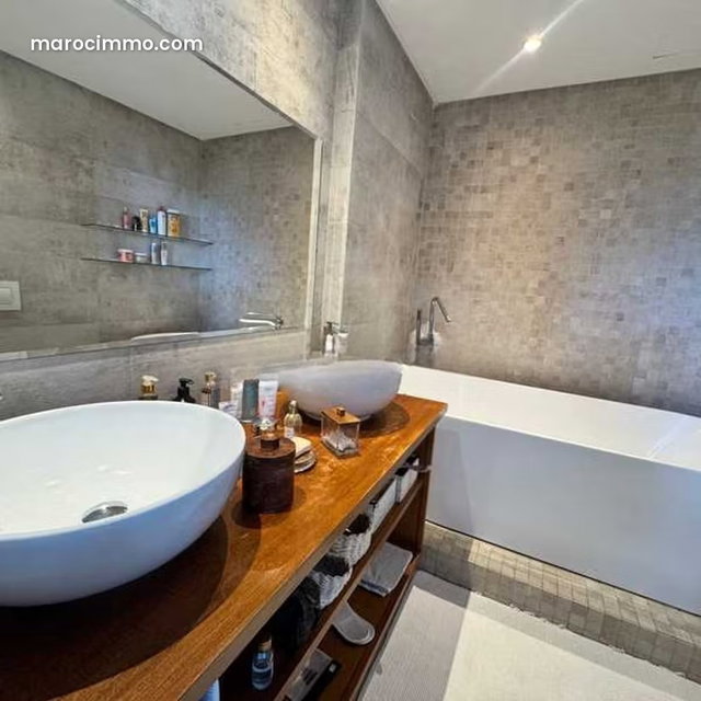 Villa à Louer de 331.0 m² à Dar Bouazza, Tamaris1 — 4