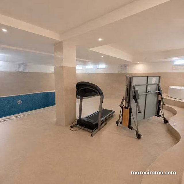 Villa à Vendre de 629.0 m² à Casablanca, Sidi Maarouf — 5