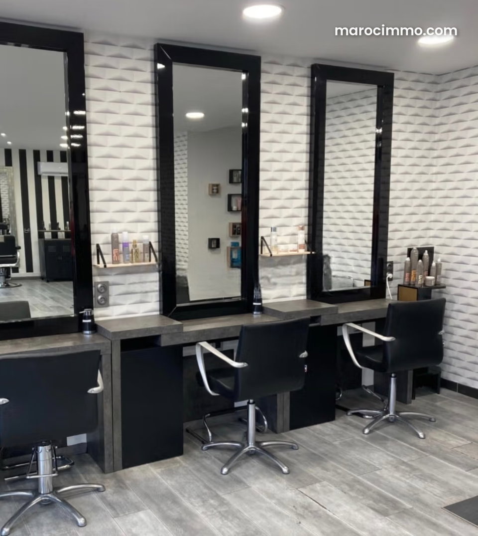 Superbe Salon De Coiffure, à vendre à louer