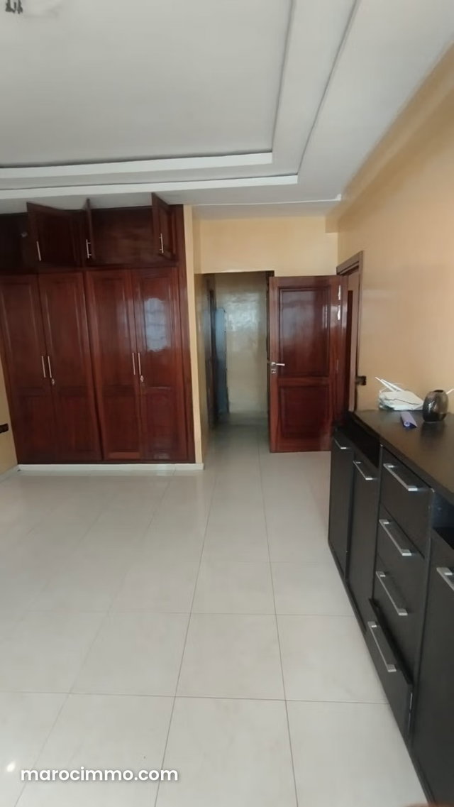 3 Bedroom Apartment for Rent in La Gironde, Unfurnished — 2