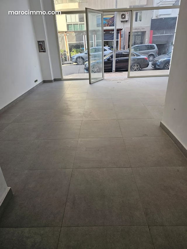 Magasin Commercial à louer – Quartier des Hôpitaux — Casablanca
