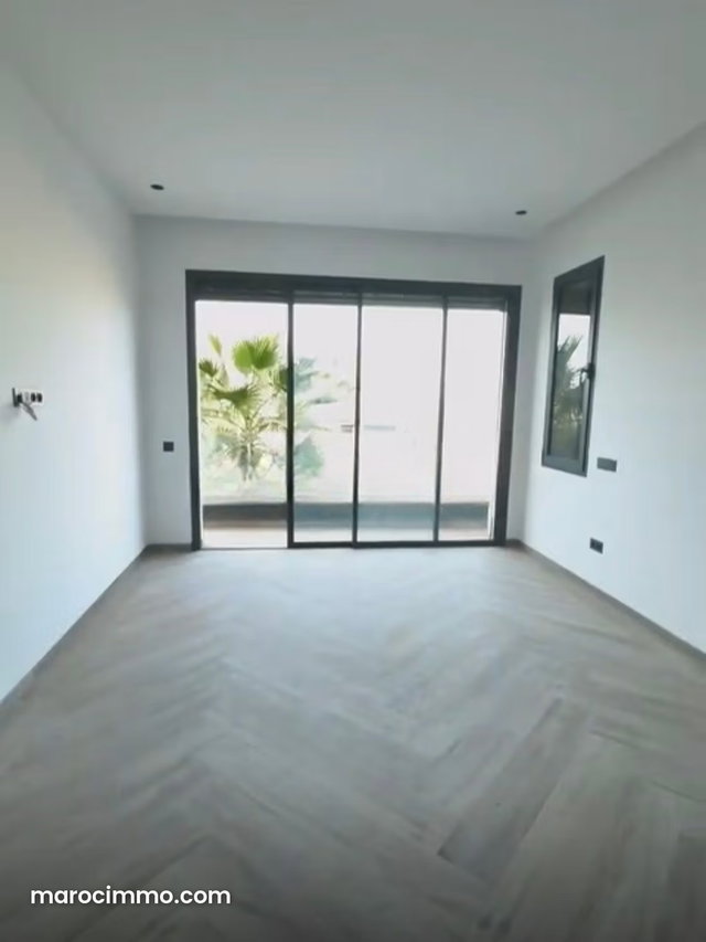 Prix sacrifier Villa standing à vendre à Route Amizmiz. Surface totale 520 m² — 5