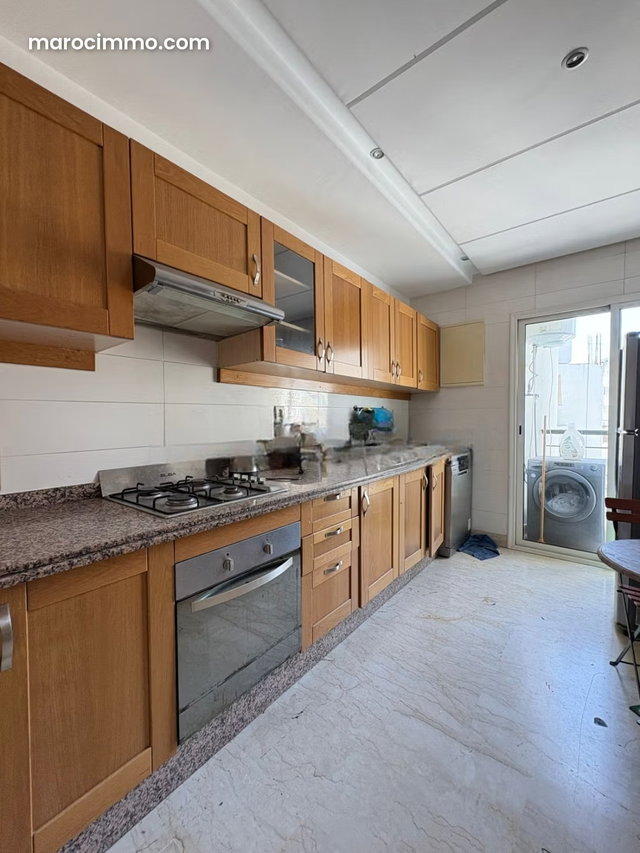 Bel appartement a vendre sur triangle d'or — 3