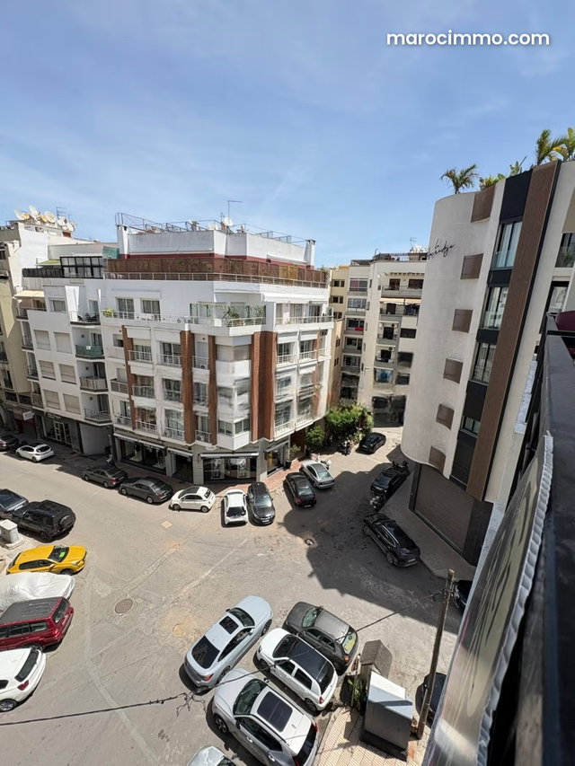 Bel appartement a vendre sur triangle d'or — 4