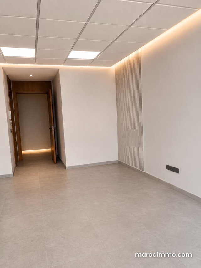 Beaux bureaux à louer à Oasis — 3