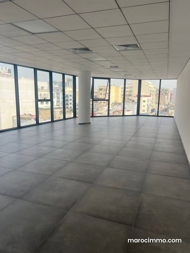 Bureaux à louer à Les Hôpitaux Bd Anoual — 2