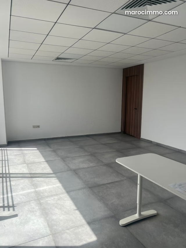 Bureaux en location à Les Hôpitaux Bd Anoual — الدار البيضاء