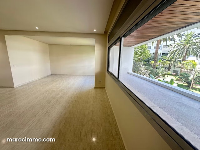 Beautiful 2-Bedroom Apartment for Rent in Moulay Youssef — 2