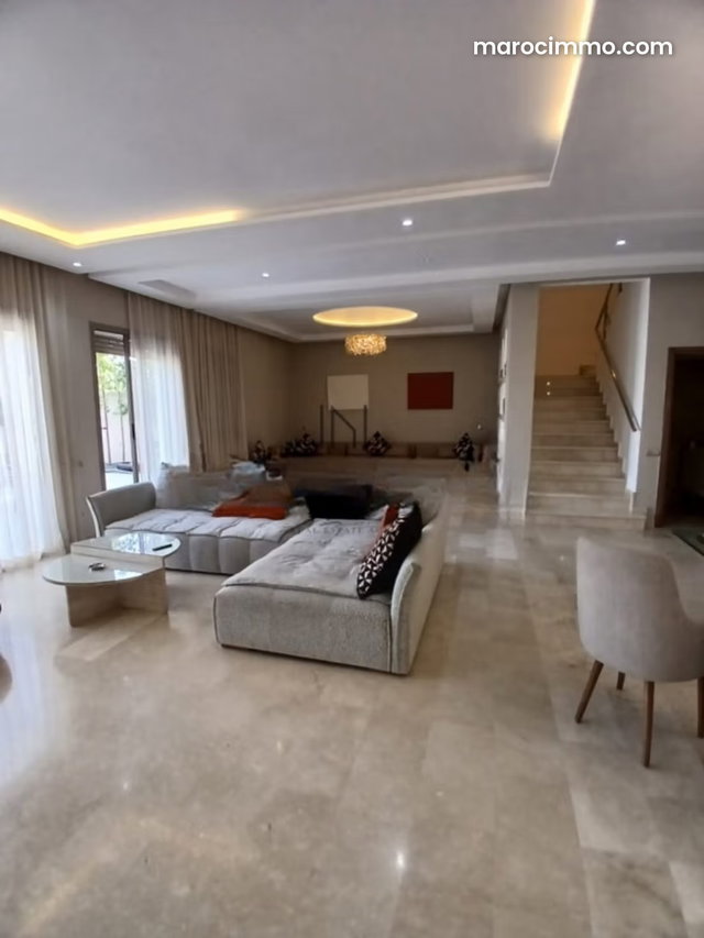 Villa à louer — 4