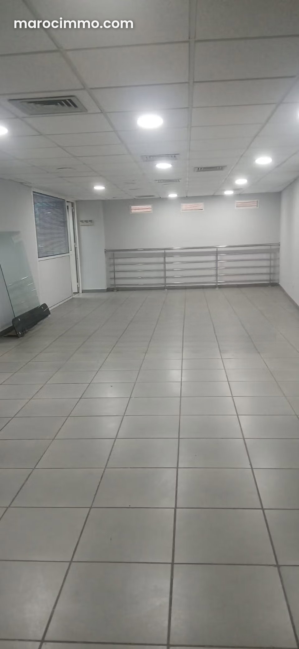 A louer local commercial 280m2 Valfleury