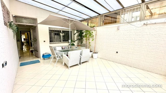 Appartement en location à Maârif Extension. Surface totale 200 m². Terrasse et ascenseur — 3