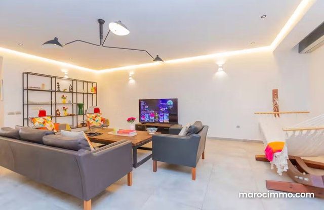 Appartement en location à Racine. Surface totale 201 m². Bien meublé — 4