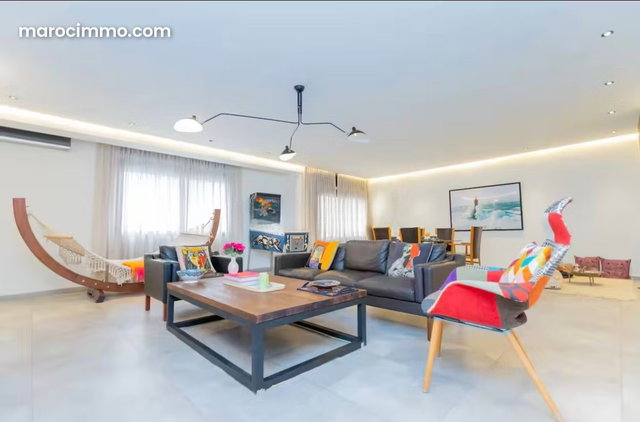 Appartement en location à Racine. Surface totale 201 m². Bien meublé — 3