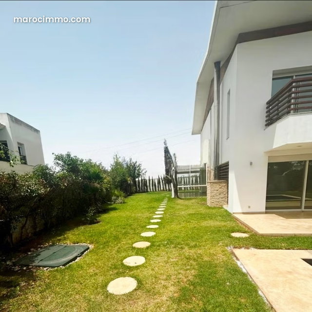 Twin Villa in Bouskoura's Green City, within a CGI Project — 3