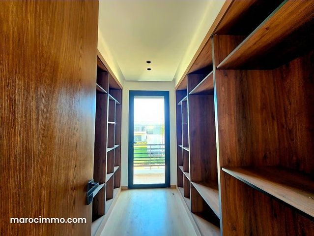 Beautiful Twin Villa in Bouskoura's Green City — 5