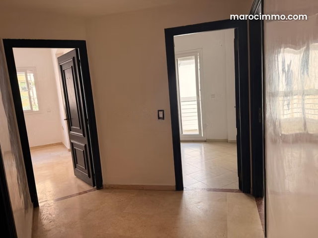 Appt Vide à Louer 110 m² porte Californie 2 — 4