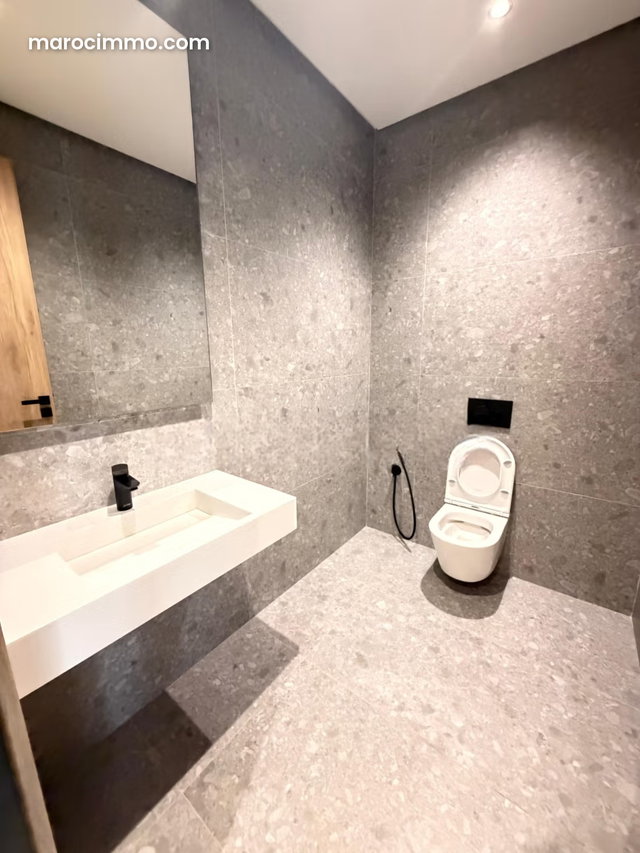 Magnificent 150 m² 3-Bedroom Duplex — 4
