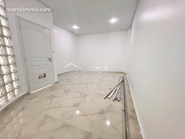 Local commercial de 100 m² à Casablanca — 5