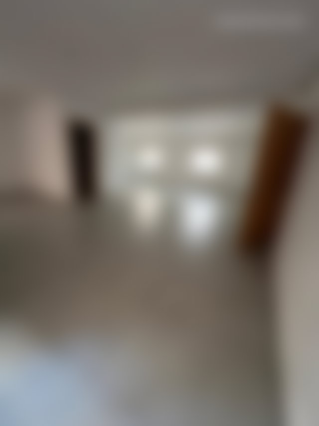 مكتب حديث للإيجار بحي موزارت في طنجة — 2