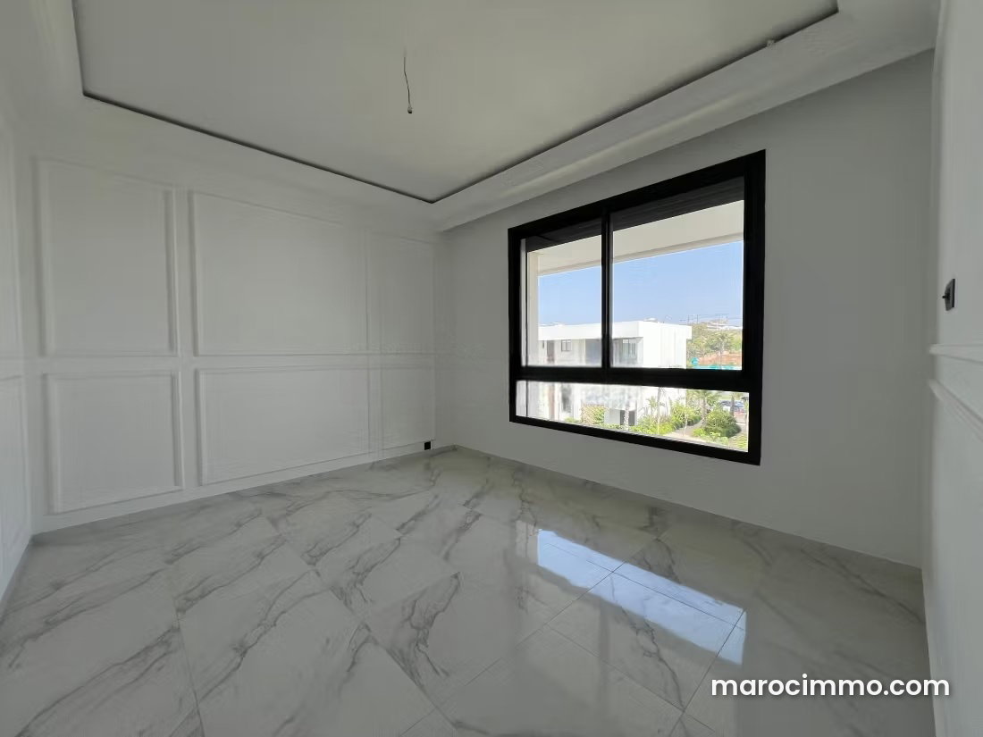 120 sqm Apartment, 3 Bedrooms with Terrace, Aïn Diab, Casablanca — Casablanca