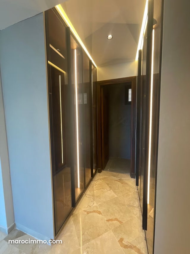 Appartement à louer à Hay Riad — 4