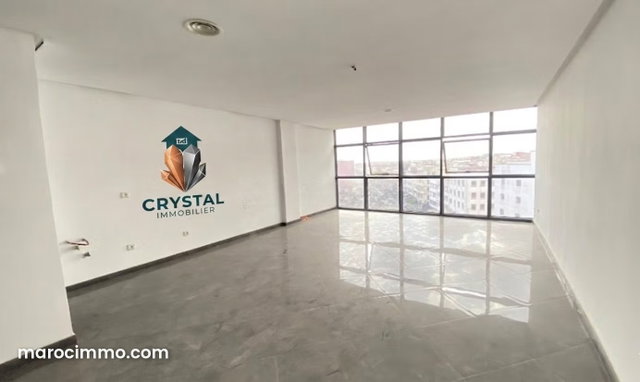 Bright Office for Rent on Grand Boulevard — 4