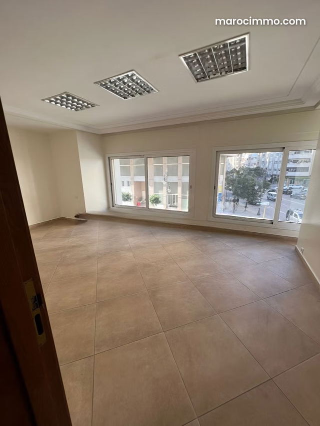 Location bureau business center tanger — Tanger