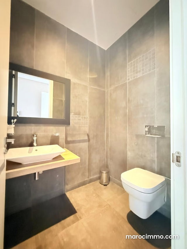 Rez de jardin avec piscine résidence vert marina — 4