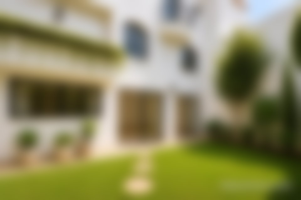 فيلا راقية للكراء بحي عين الذئاب في الدار البيضاء