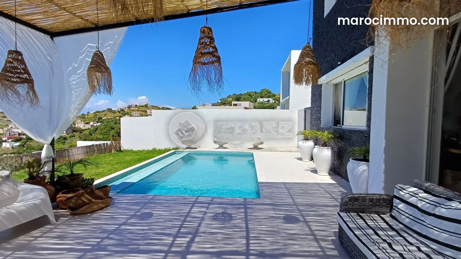 940 m² Villa with Pool and Sea Views in Anjra — Anjra