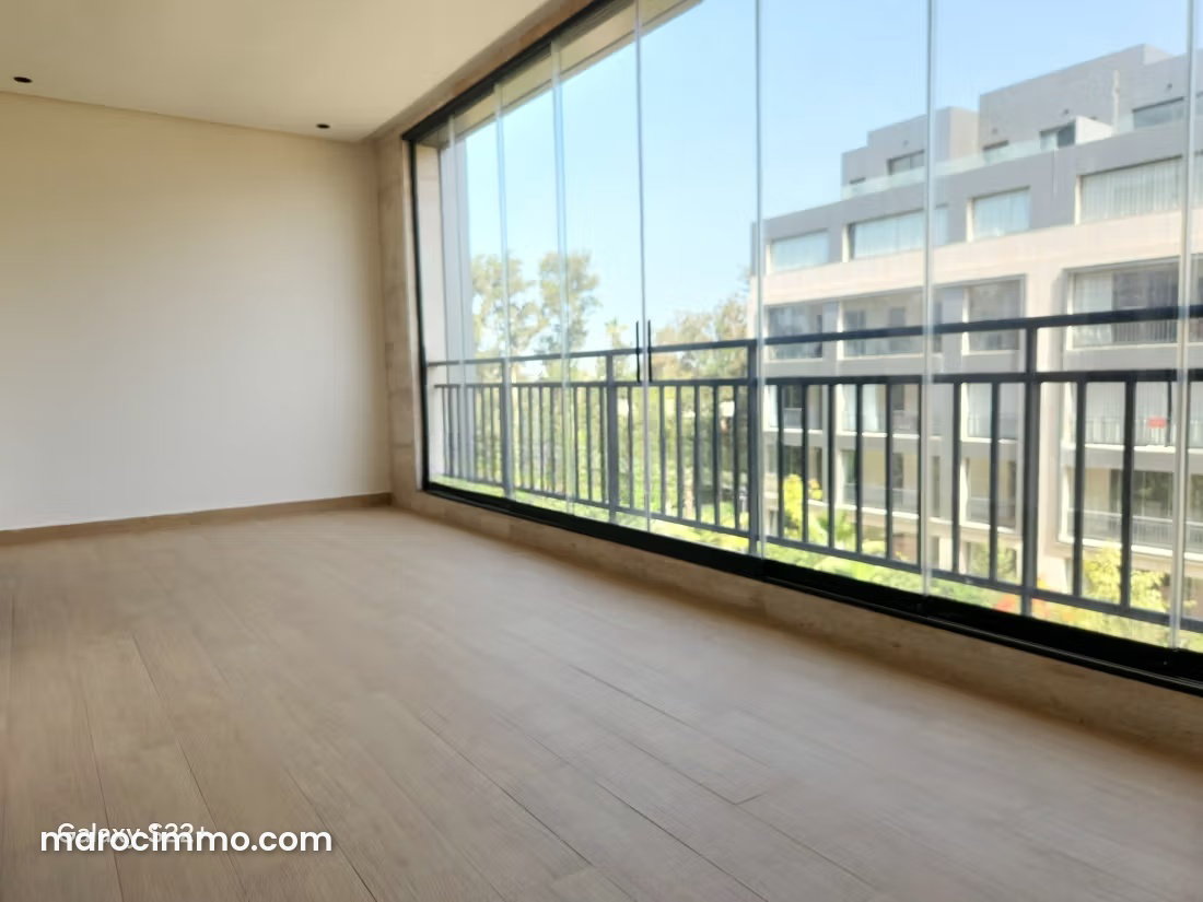 170 sqm, 3-bedroom apartment with terraces, Souissi, Rabat — Rabat