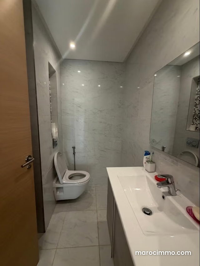 Superbe appartement à louer à Riyad. Surface totale 170 m². Service de concierge et climatisation — 5