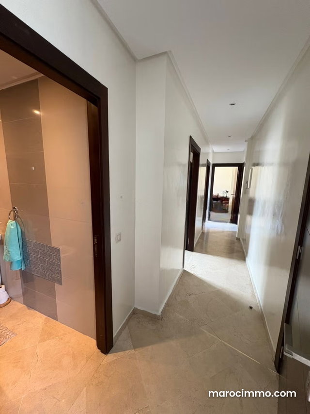 Bel appartement en location à Gauthier. 2 belles chambres. Meublé — 4