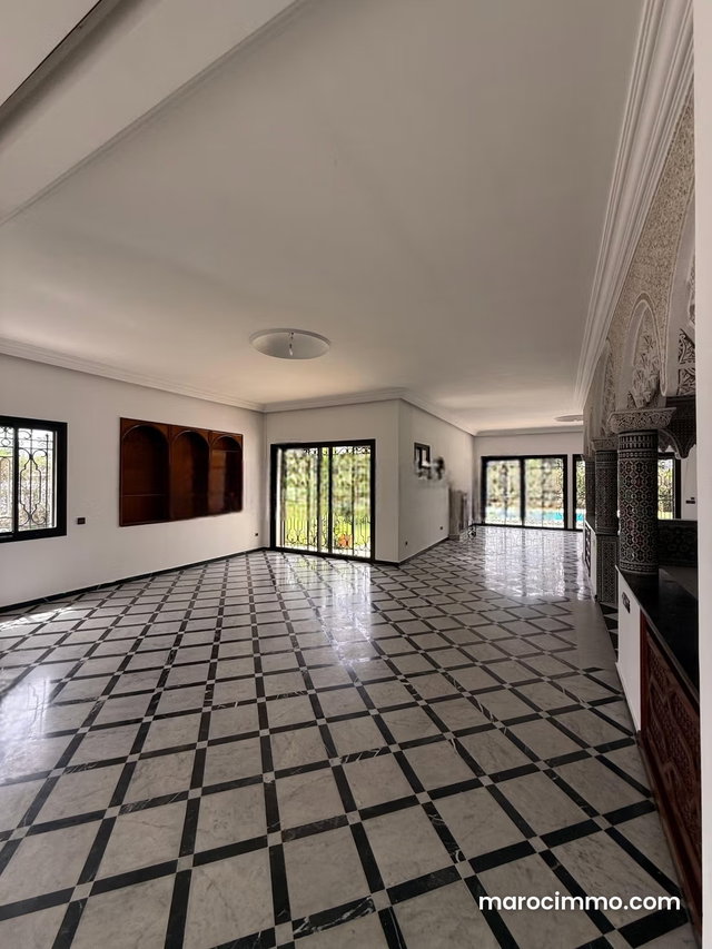 Villa 1000m² avec piscine A LOUER à Hay Riad — 2