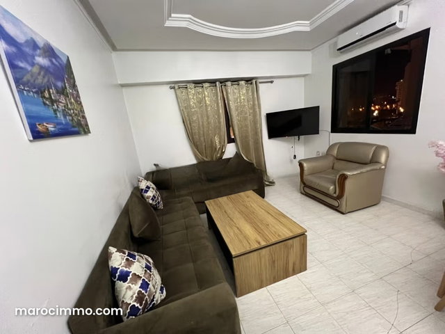 Très belle appartement 3 pièce en location vacance sur la corniche vue sur mer avec parking et wifi — 4