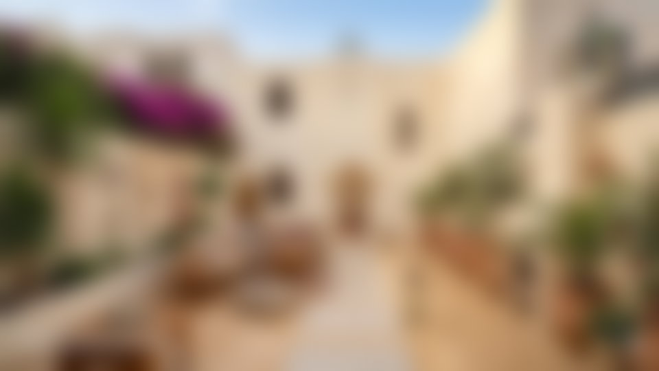 فيلا بحديقة ومسبح في حي الشرف بأكادير