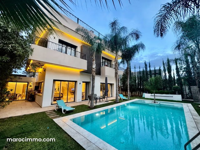 Villa de luxe à louer à Route de Tahanaout. Superficie 500 m². Meublé — 2