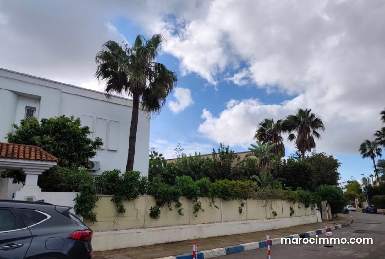 810 m² Plot of Land in Sidi Maarouf, Casablanca, Florida Area — Casablanca