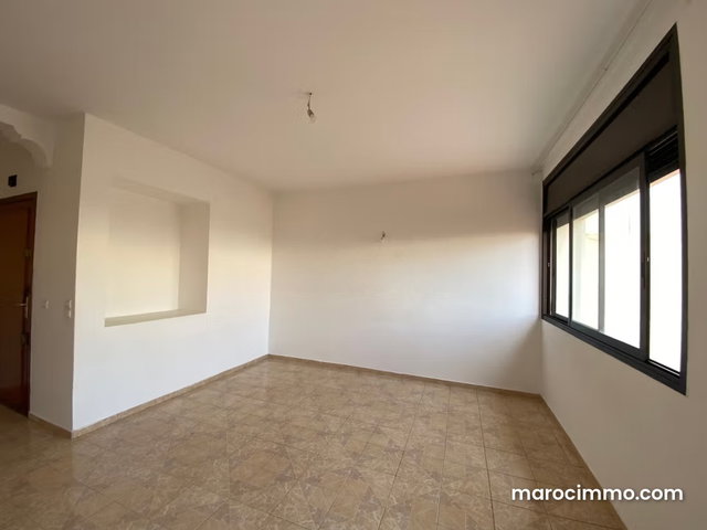 Appartement en location à Agdal. 3 chambres. Ascenseur et terrasse — 3