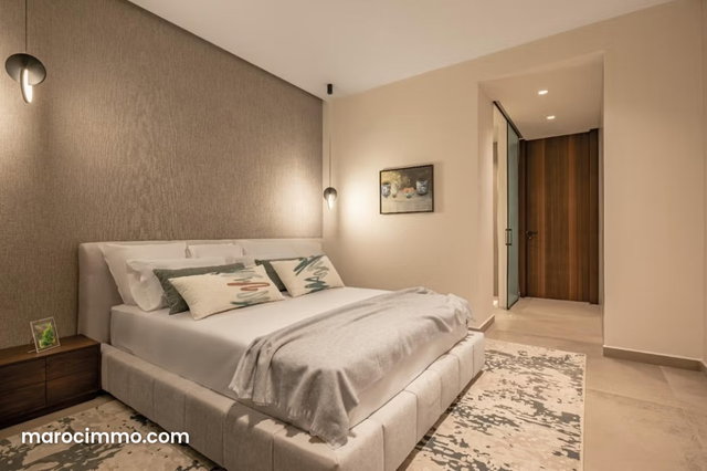 Luxury Villa for Sale on Ourika Road. 3 Beautiful Rooms. Central Heating and Solid Door — 3