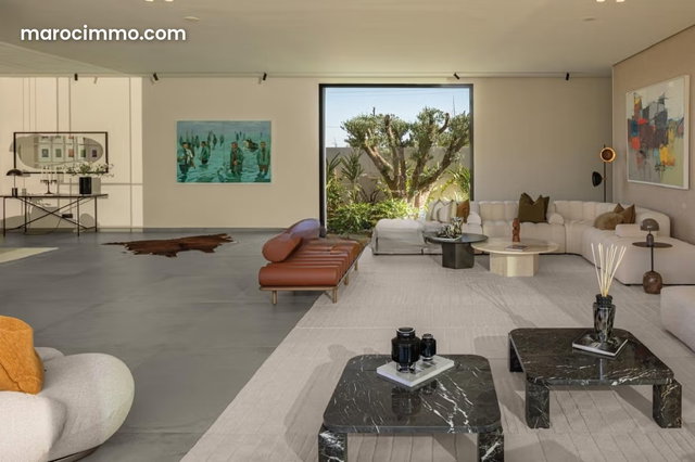 Luxury Villa for Sale on Ourika Road. 3 Beautiful Rooms. Central Heating and Solid Door — 5