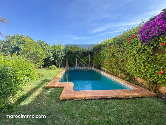 Dar Bouazza, Villa à Vendre avec piscine et jardin — 2