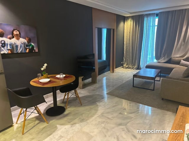 Superbe studio meublé avec terrasse — 4