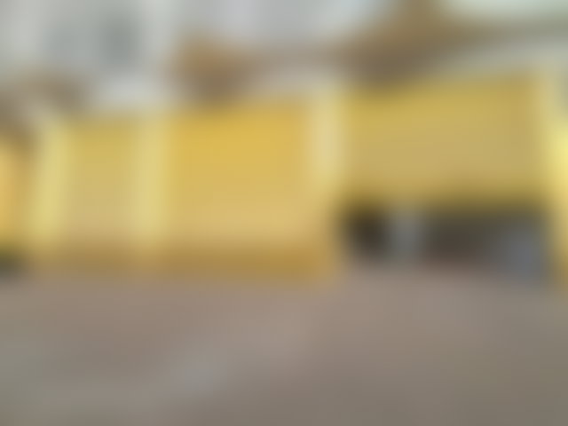 Local commercial 210 m² avec mezzanine à vendre à Oasis Casablanca — 3