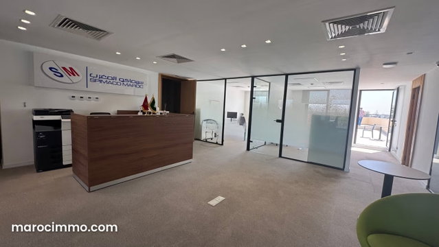 Office Space for Rent on El Jadida Road. Total Area 300 m², including 96 m² of Terrace. Elevator and Terrace — 5