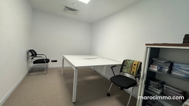 Office Space for Rent on El Jadida Road. Total Area 300 m², including 96 m² of Terrace. Elevator and Terrace — 4