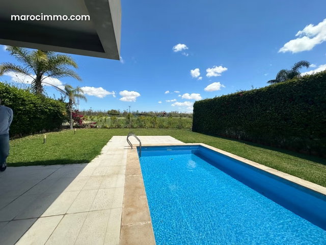 À louer – Magnifique villa de prestige à Prestigia Bouskoura Ville Verte avec vue imprenable sur le golf — 2