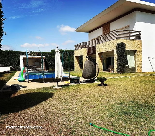 Somptueuse villa à vendre en résidence fermée à la ville verte — 3